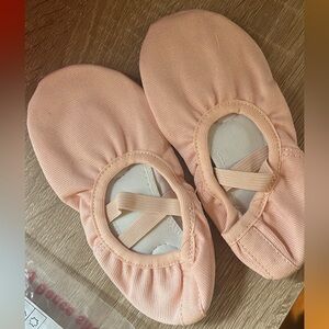 Girls Little Kids Size 11 Pink Ballet Slippers